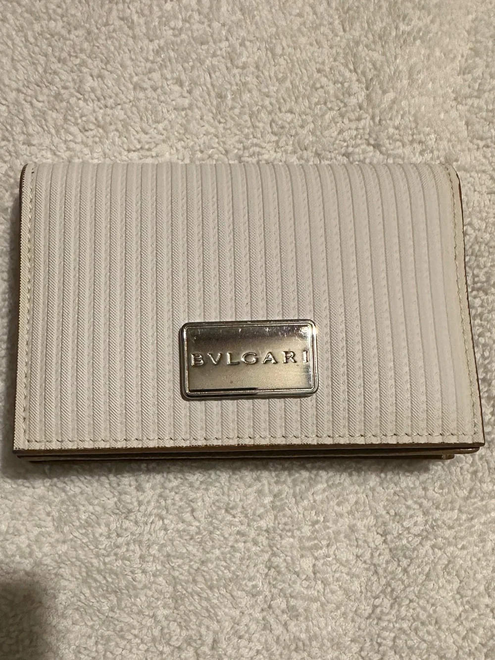BVLGARI White Leather Card Holder Wallet Full Set Box Authentic Unisex